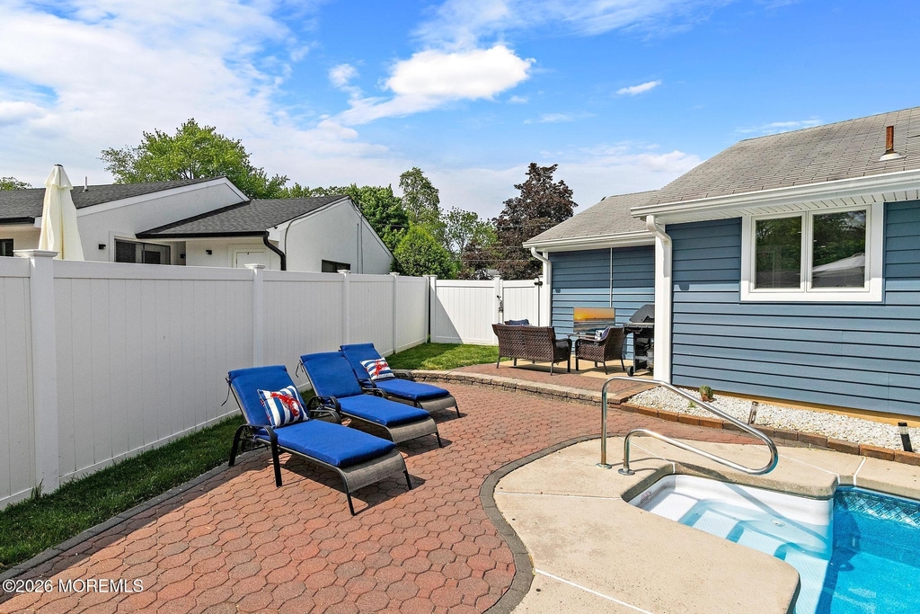 1700 Bryan Avenue - Photo 47