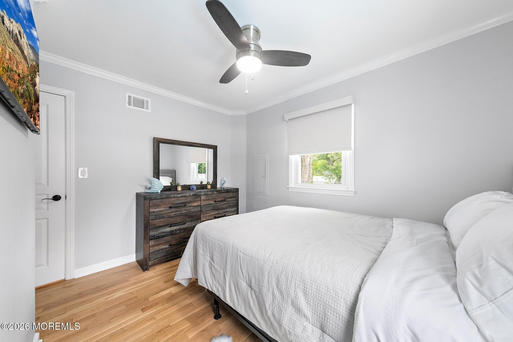 1700 Bryan Avenue - Photo 36