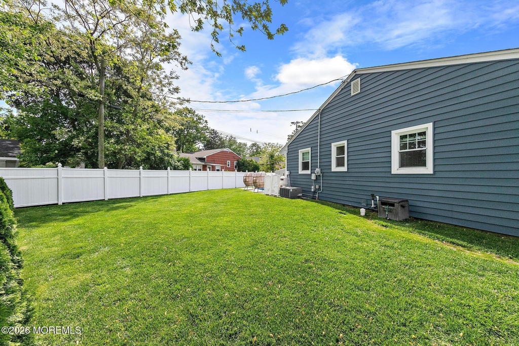 1700 Bryan Avenue - Photo 54