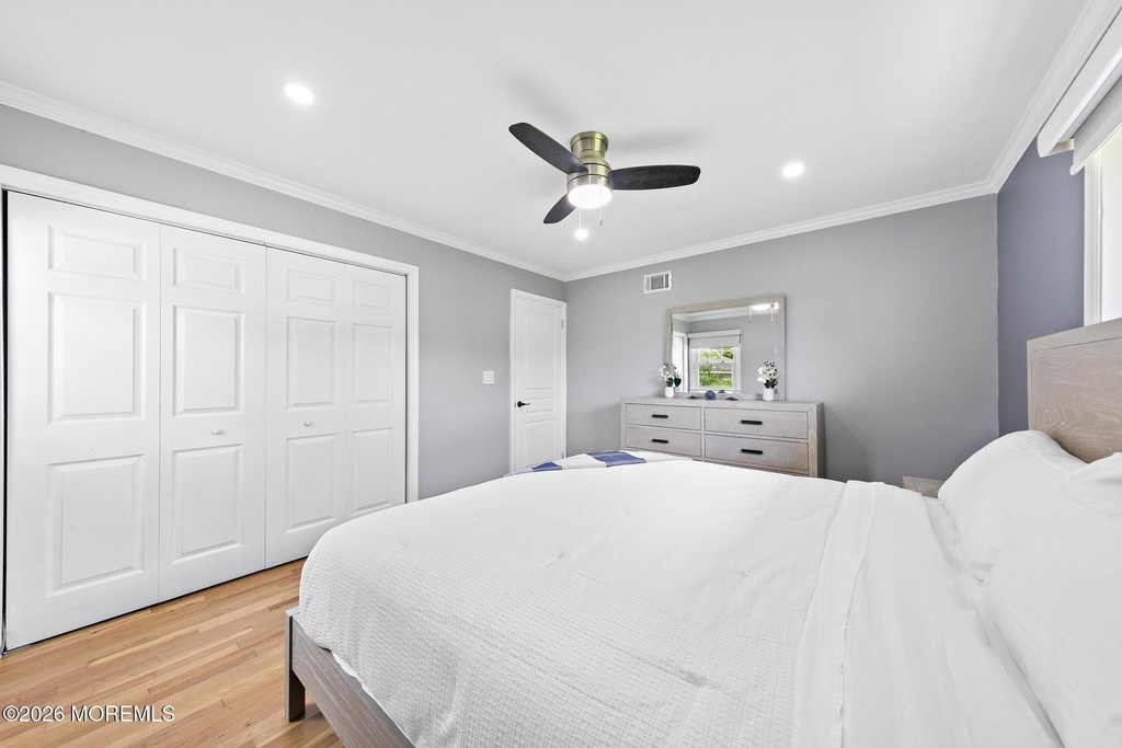 1700 Bryan Avenue - Photo 33