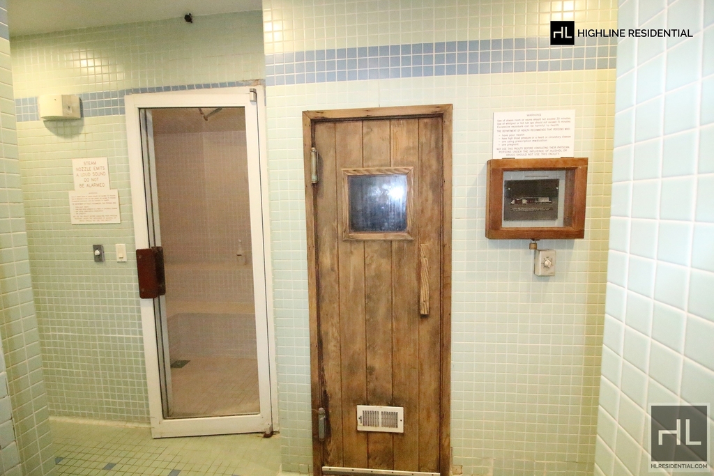 250 East 40 Street - Photo 15