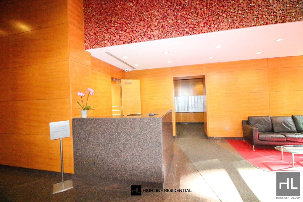250 East 40 Street - Photo 11