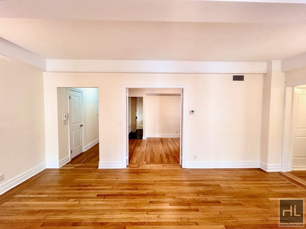 East 80th Street - Photo 1