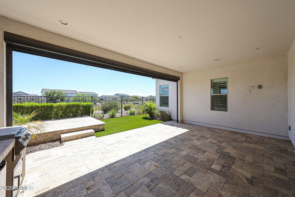 17383 W Guthrie Street - Photo 35