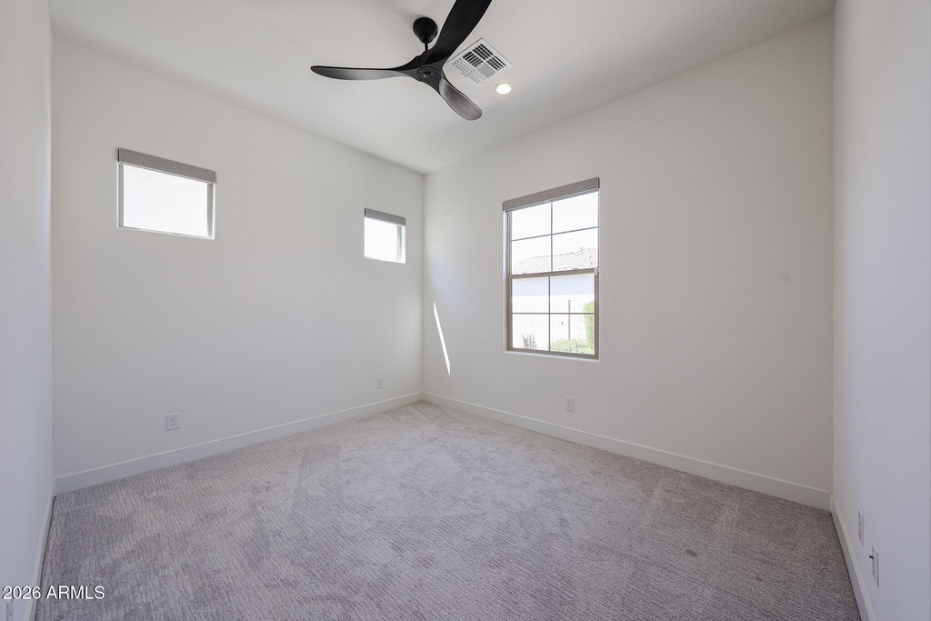 17383 W Guthrie Street - Photo 26