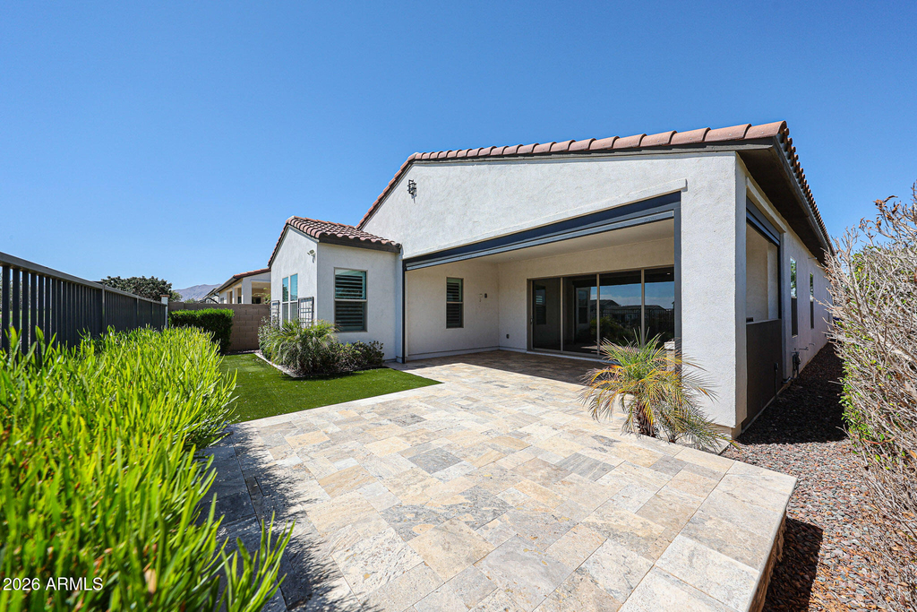 17383 W Guthrie Street - Photo 37