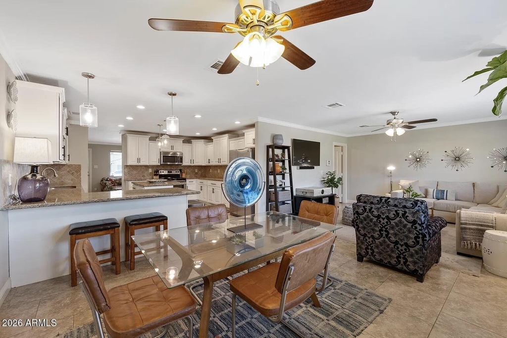7936 E Moreland Street - Photo 8