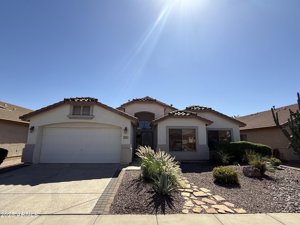 2321 W Straight Arrow Lane - Photo 1