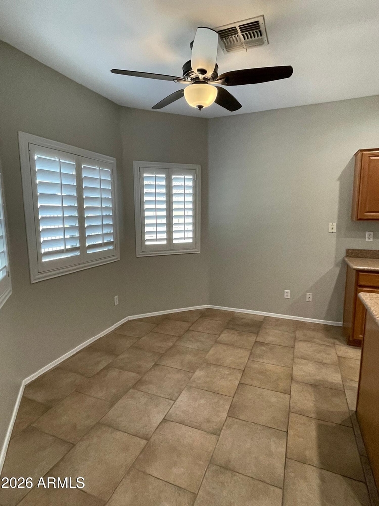3632 W Jacksonville Drive - Photo 9