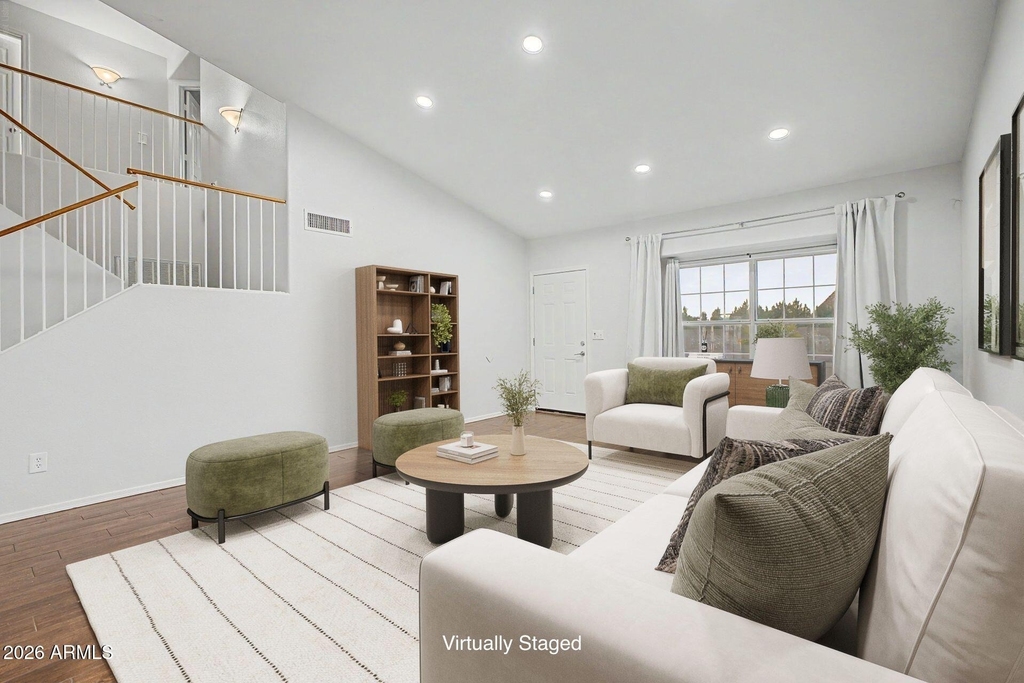 18433 N 12th Way - Photo 2