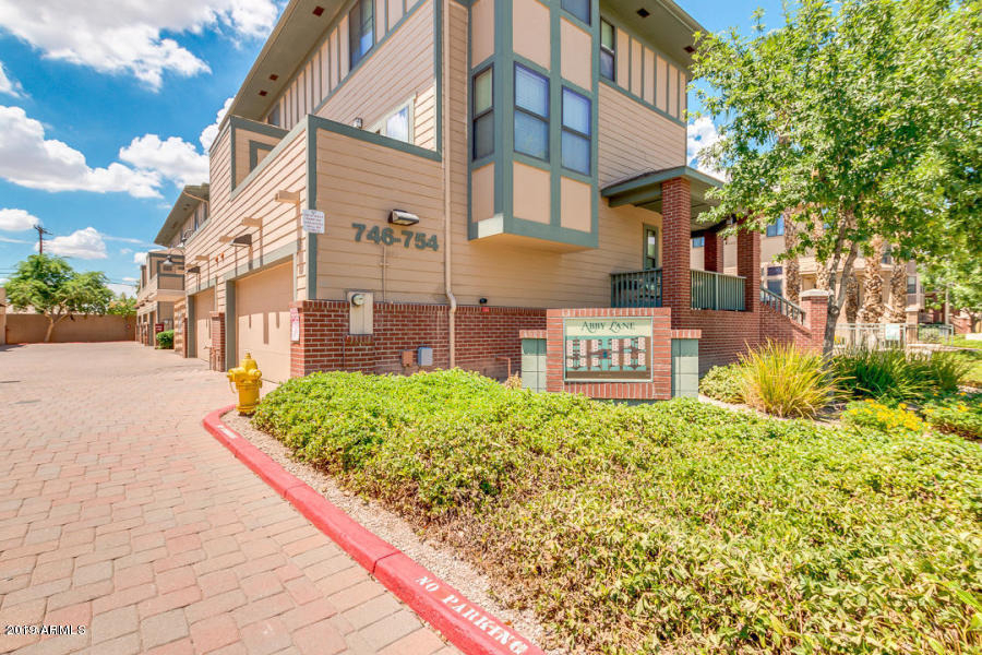 752 S Beck Avenue - Photo 22