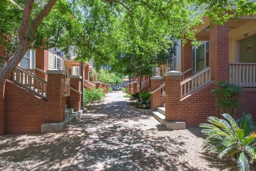 752 S Beck Avenue - Photo 24