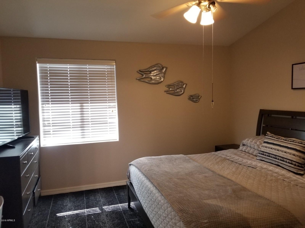 752 S Beck Avenue - Photo 12