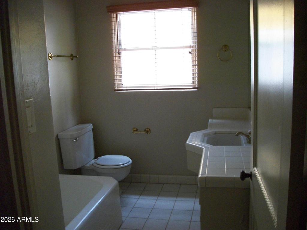 550 W Cambridge Avenue - Photo 17