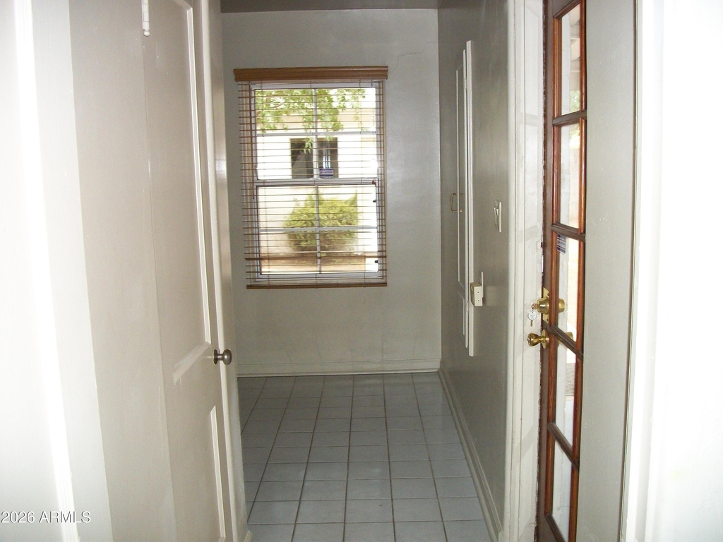 550 W Cambridge Avenue - Photo 6