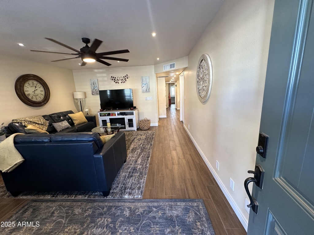 4328 E Capri Avenue - Photo 5