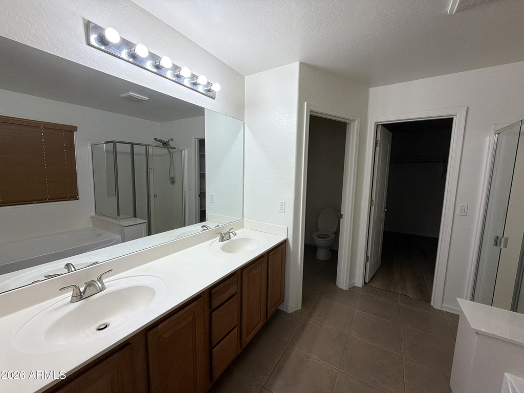24763 W Jones Avenue - Photo 6