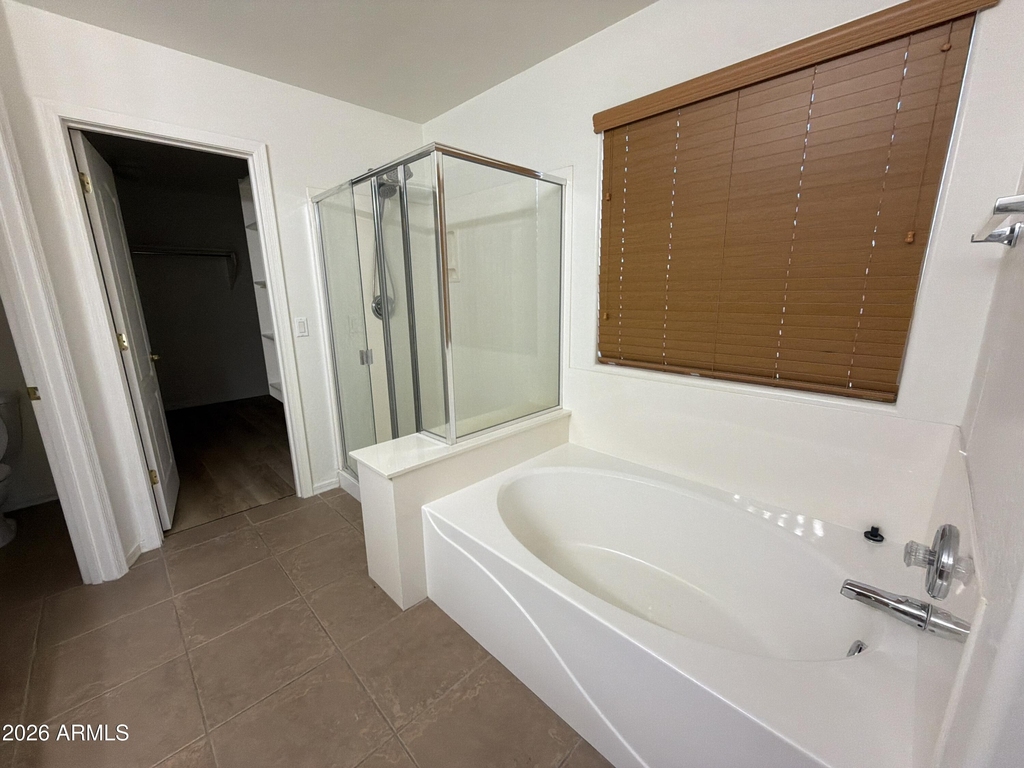 24763 W Jones Avenue - Photo 5