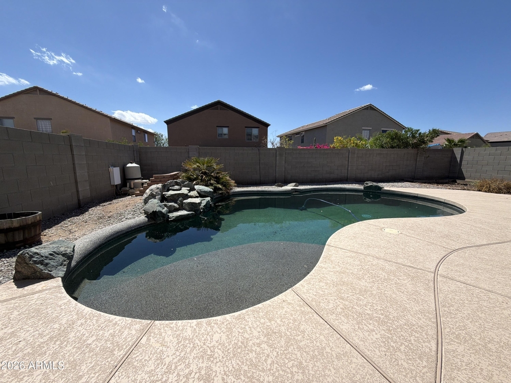 24763 W Jones Avenue - Photo 1