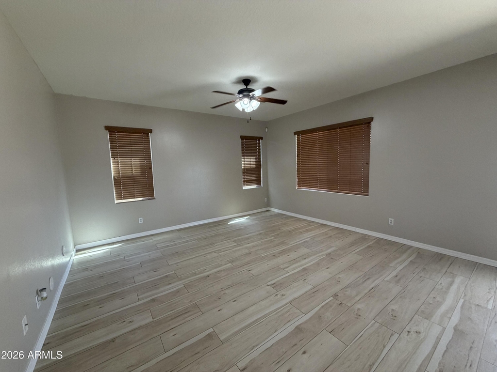 24763 W Jones Avenue - Photo 23