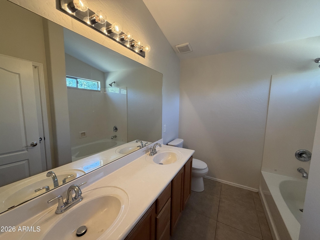 13925 W Mauna Loa Lane - Photo 8
