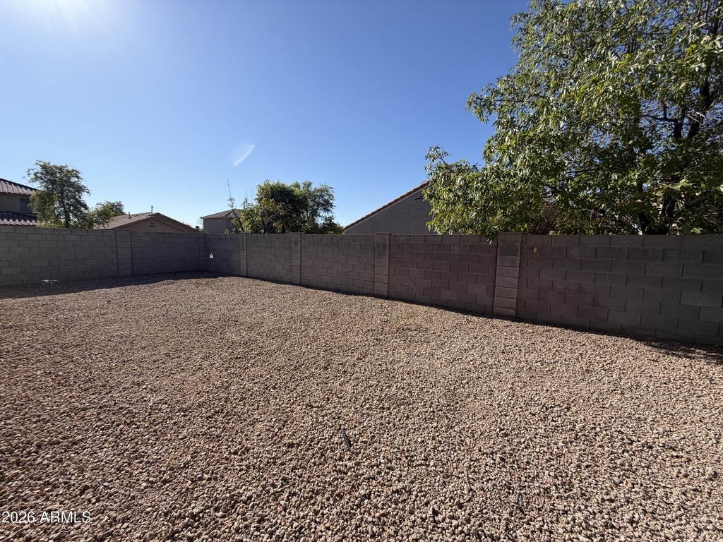 13925 W Mauna Loa Lane - Photo 16