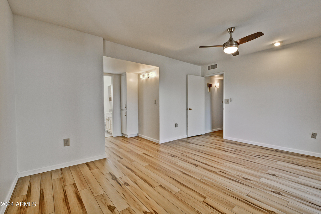 10933 W Tropicana Circle - Photo 20