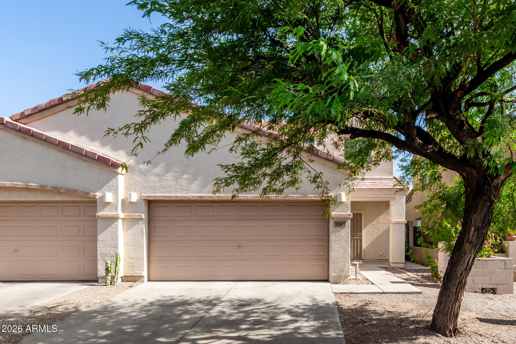 7007 W Mercer Lane - Photo 0