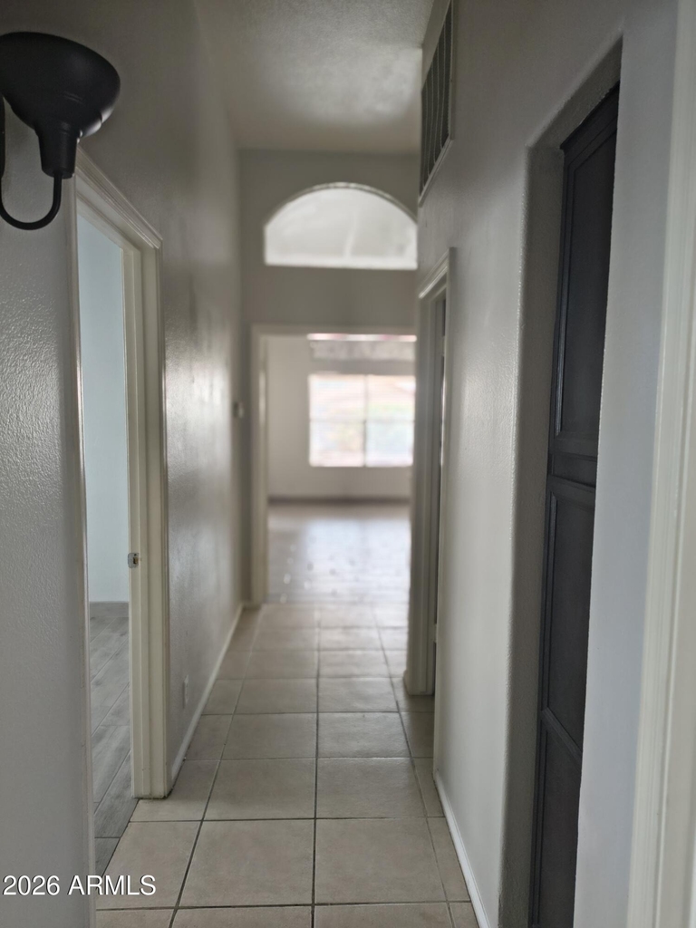 1161 W Elgin Street - Photo 9