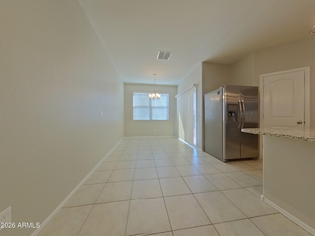 30907 W Amelia Avenue - Photo 4