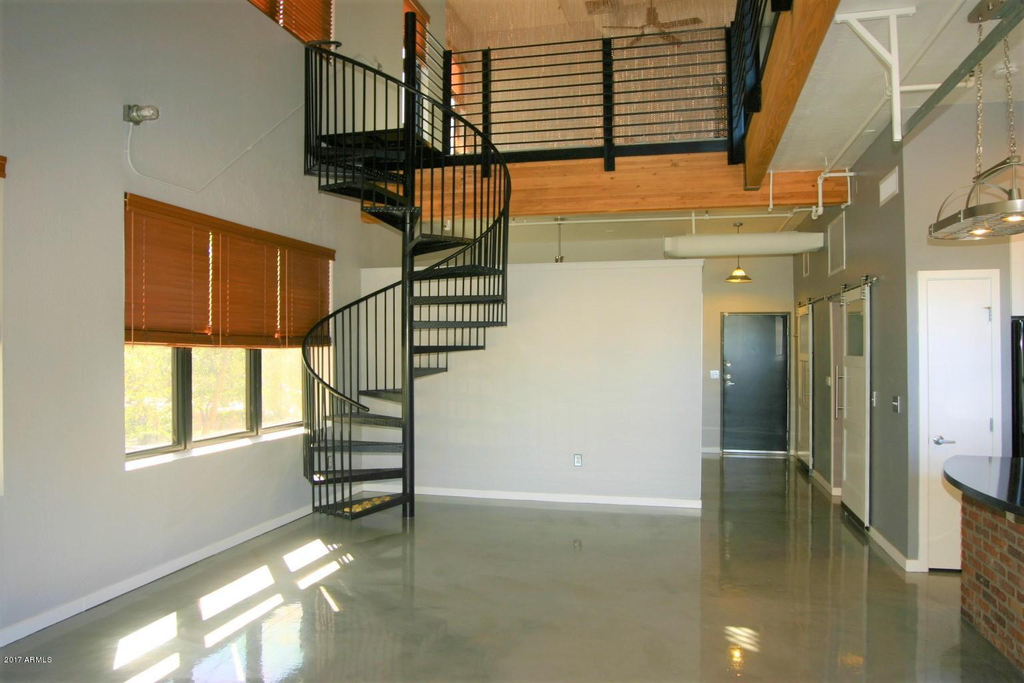 914 E Osborn Road - Photo 1