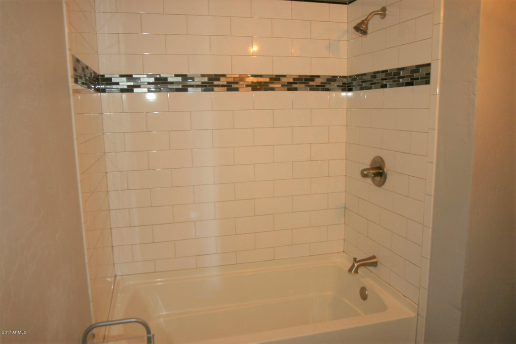 914 E Osborn Road - Photo 9