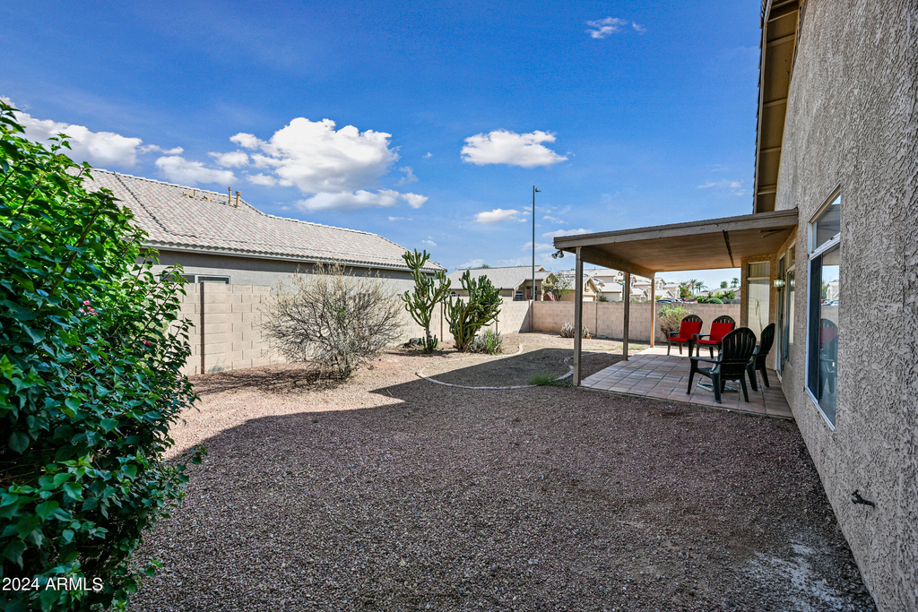 2463 N 138th Avenue - Photo 27