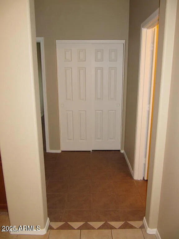 833 E Maddison Street - Photo 2