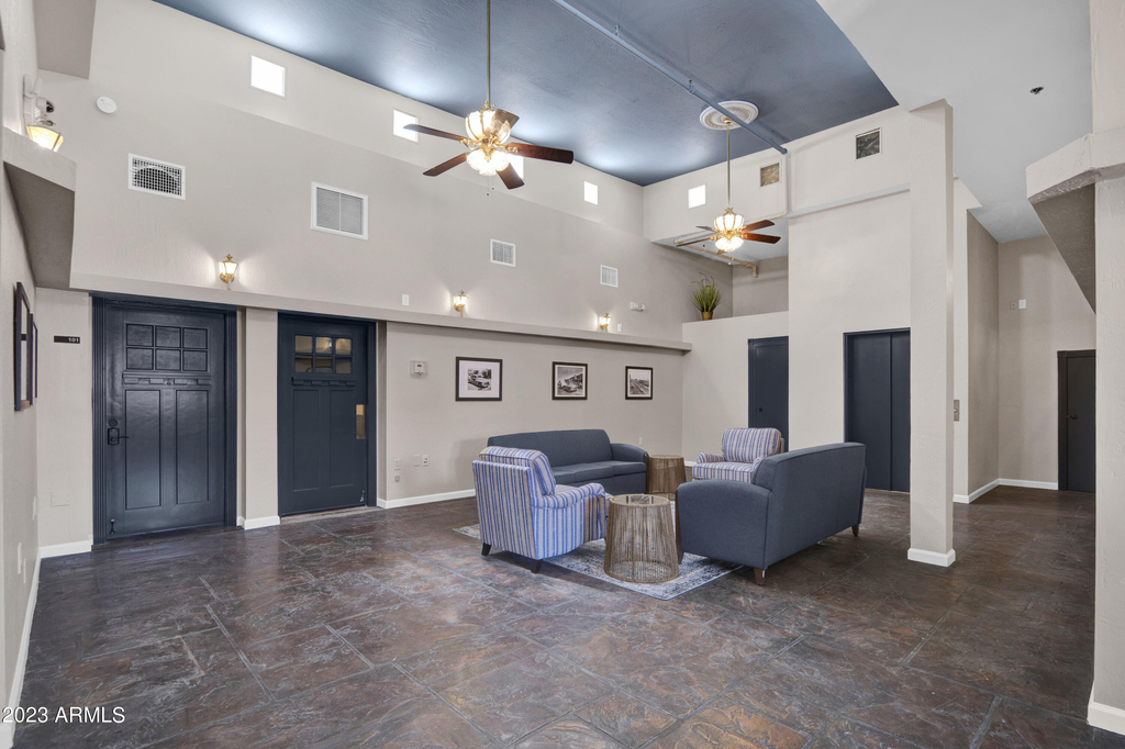 5753 W Glendale Avenue - Photo 12