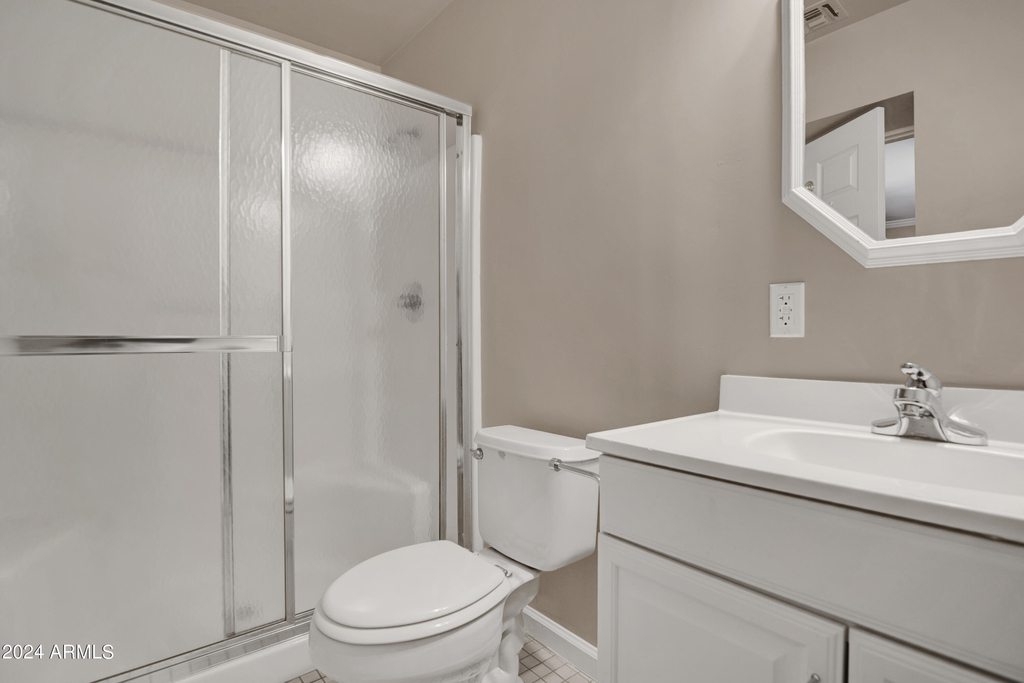 5753 W Glendale Avenue - Photo 4