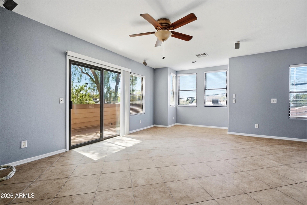 724 S Beck Avenue - Photo 10