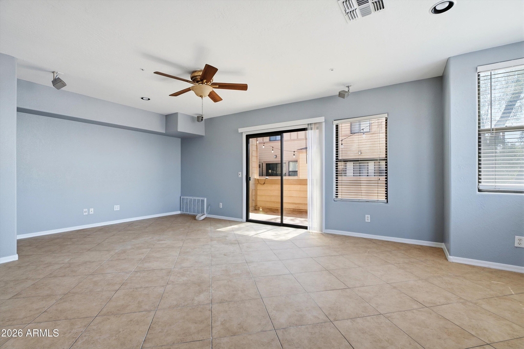 724 S Beck Avenue - Photo 7