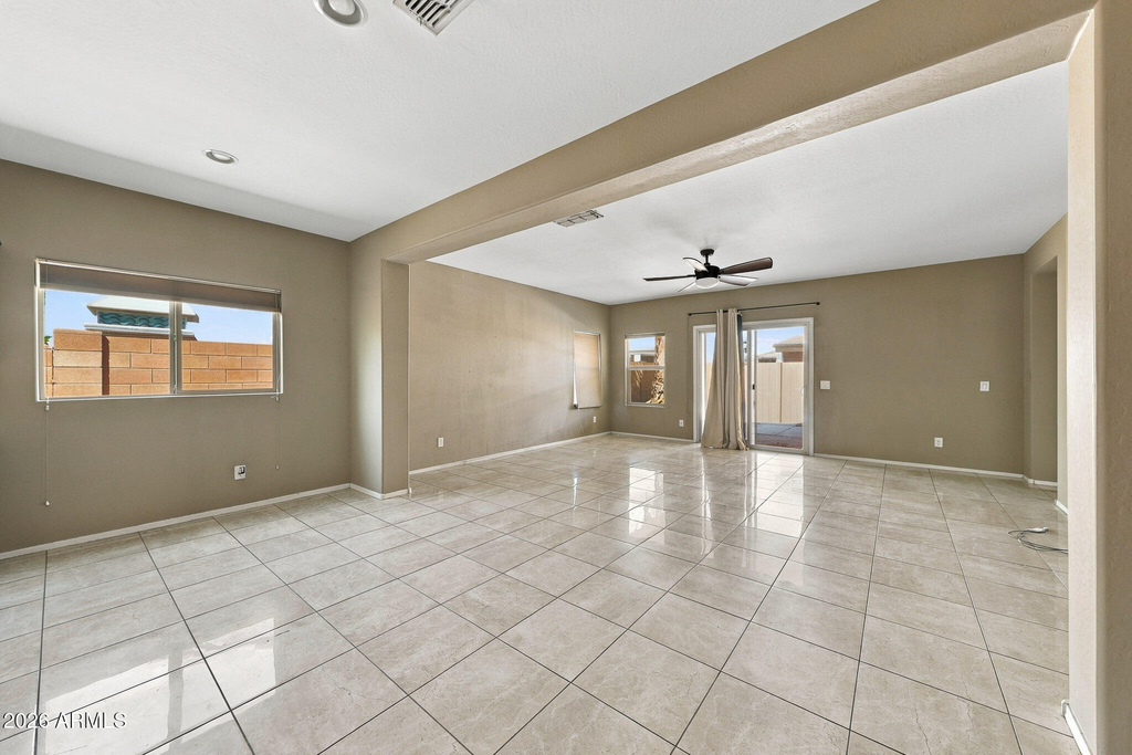 25954 W Potter Drive - Photo 11
