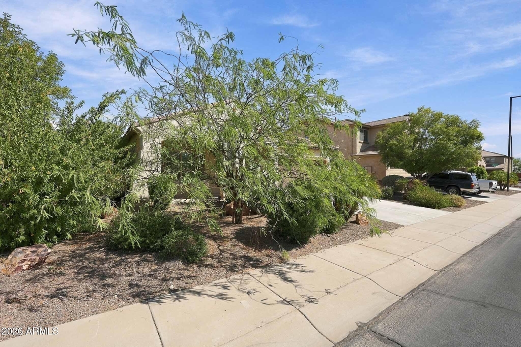 25954 W Potter Drive - Photo 2