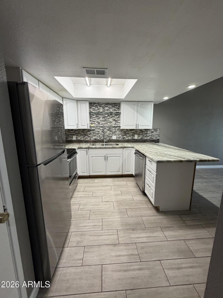 850 S River Drive - Photo 4