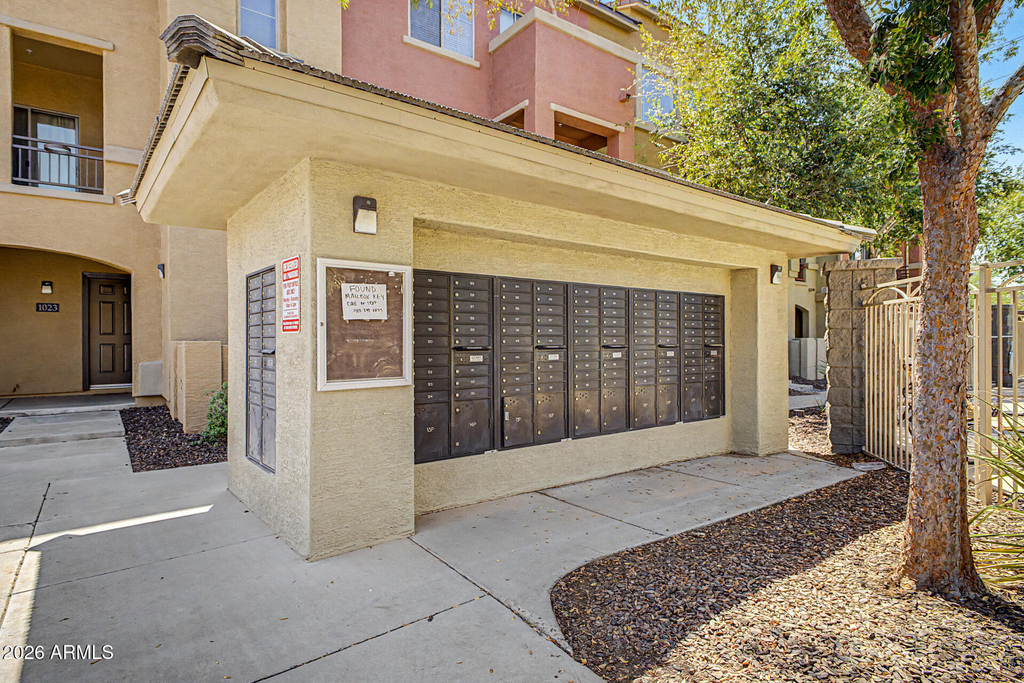 900 S 94th Street - Photo 31