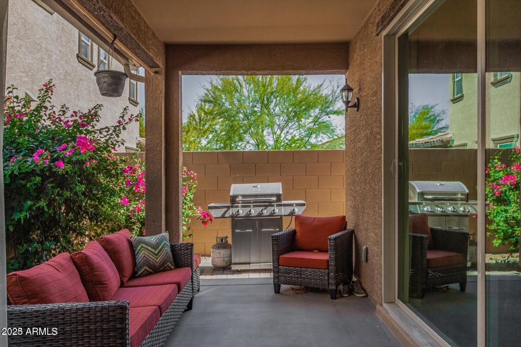 16611 W Sierra Street - Photo 27