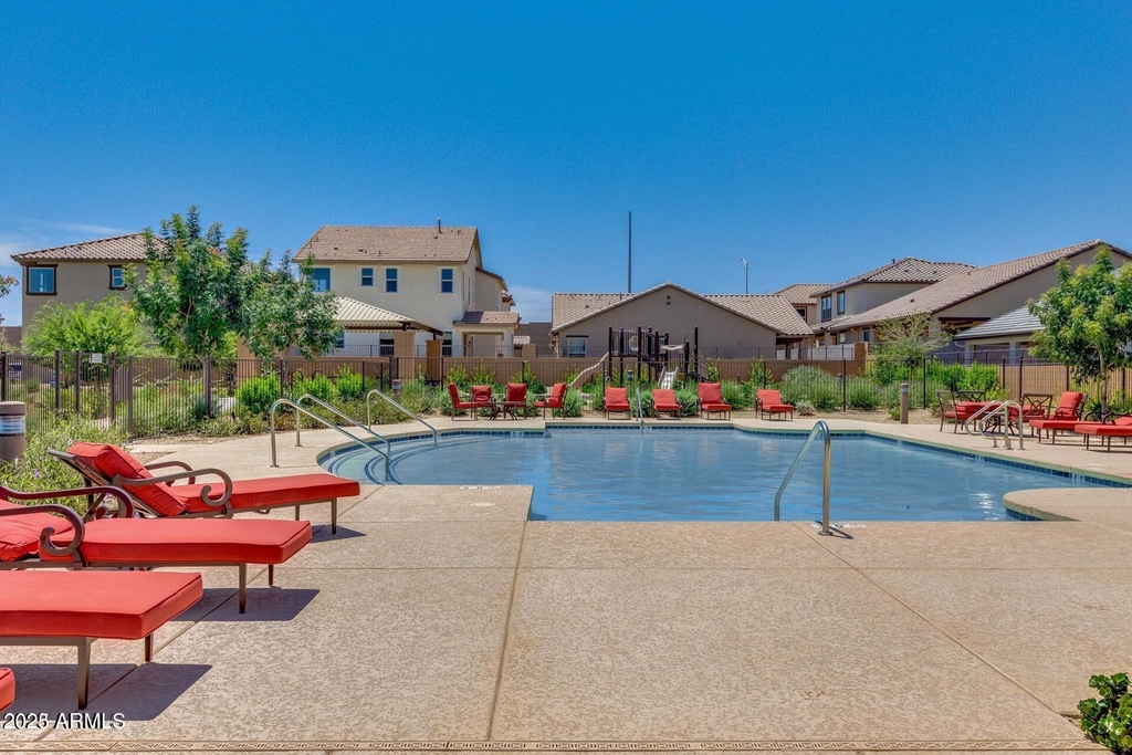 16611 W Sierra Street - Photo 35