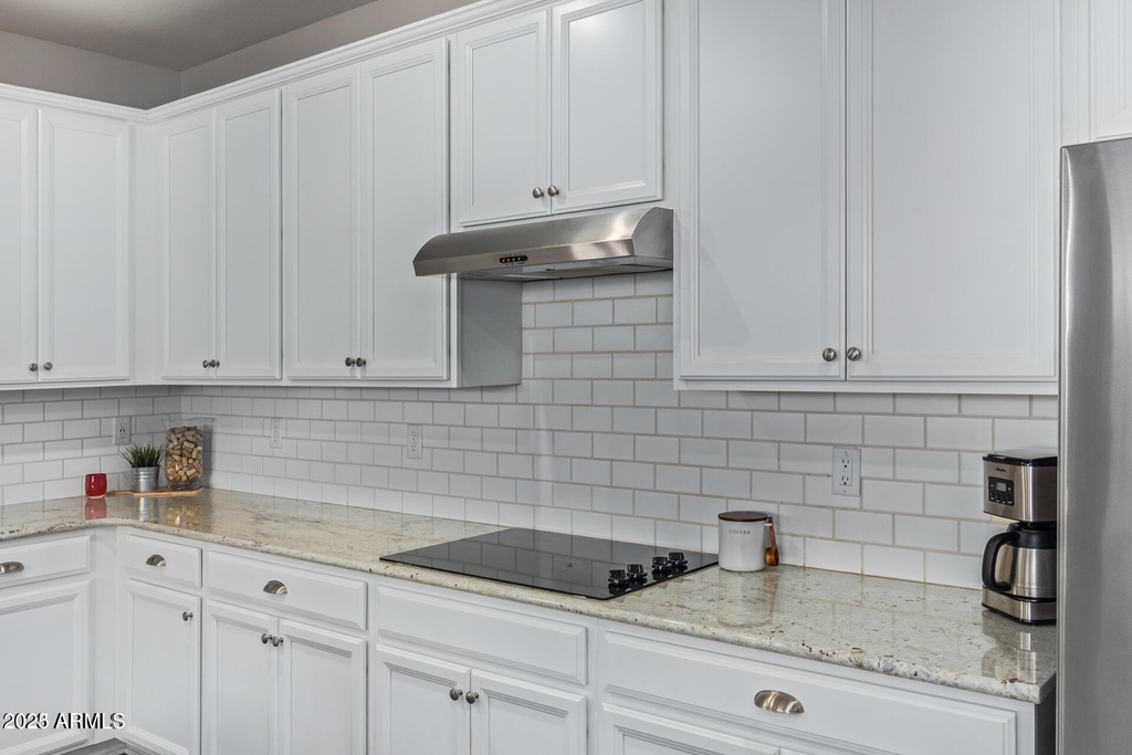 16611 W Sierra Street - Photo 17