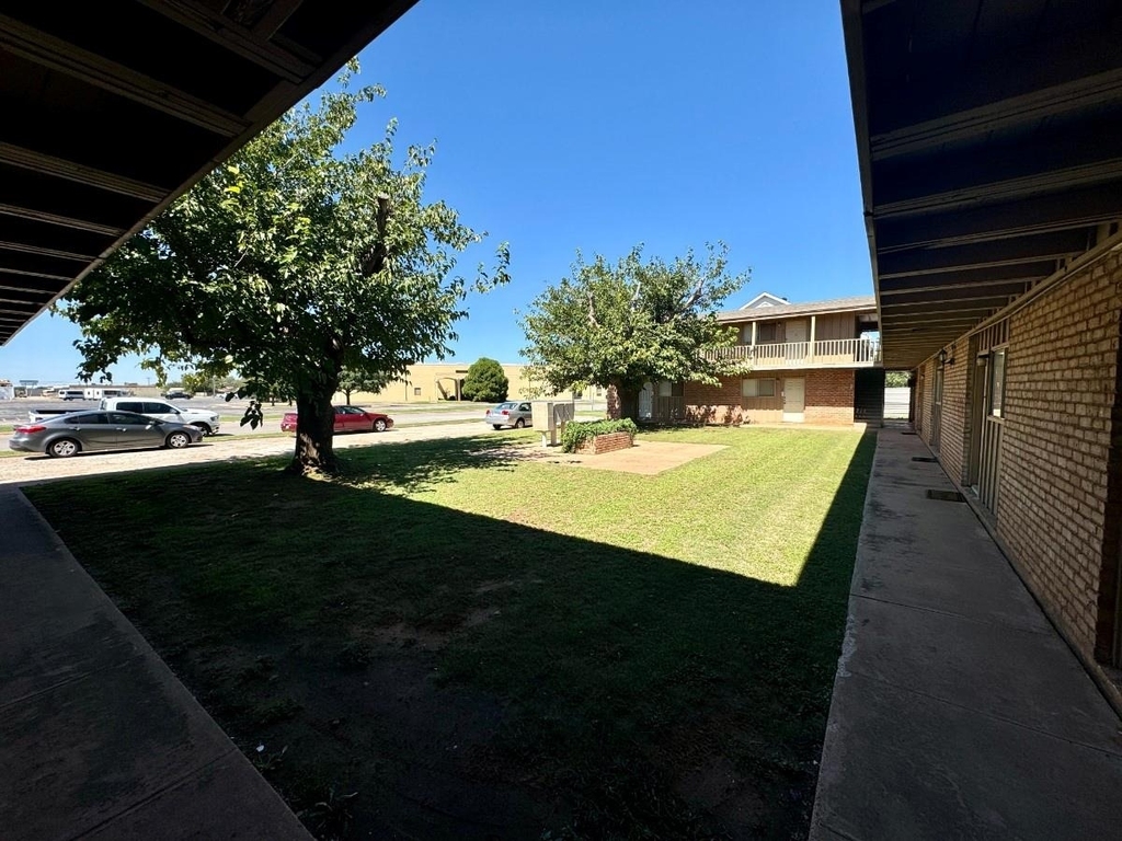 2401 Church Street - Photo 7
