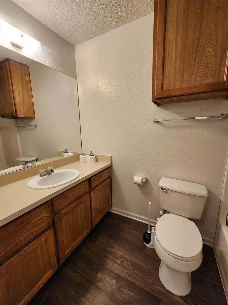 617 Race Street - Photo 18
