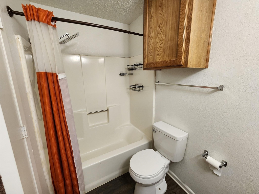 617 Race Street - Photo 15