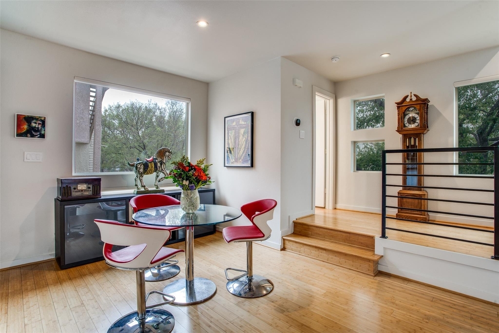 4010 Gilbert Avenue - Photo 16