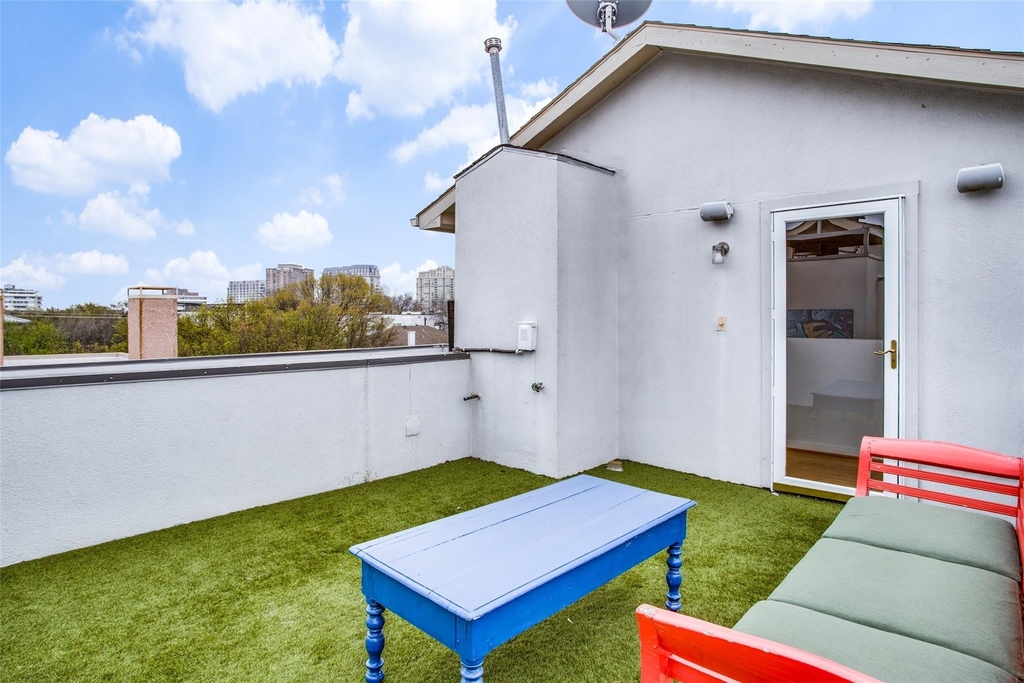 4010 Gilbert Avenue - Photo 11